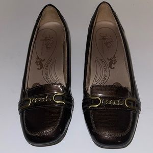 Life Stride Soft System Decorative Support Shoe